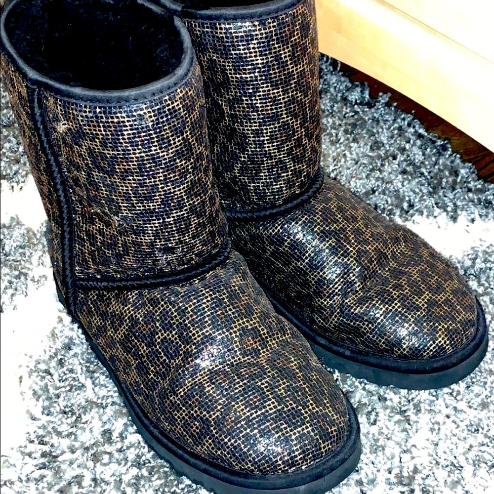 Women’s UGG cheetah print boots size 7